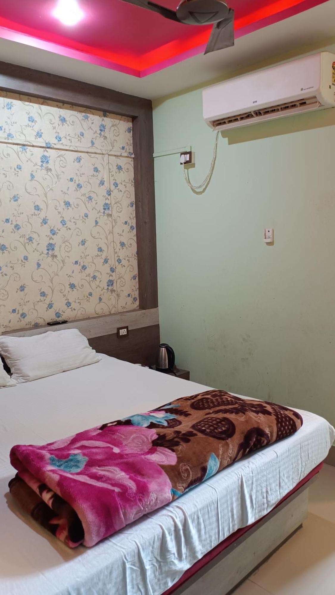 Hotel Srimanta Sankardev Majuli Luaran gambar